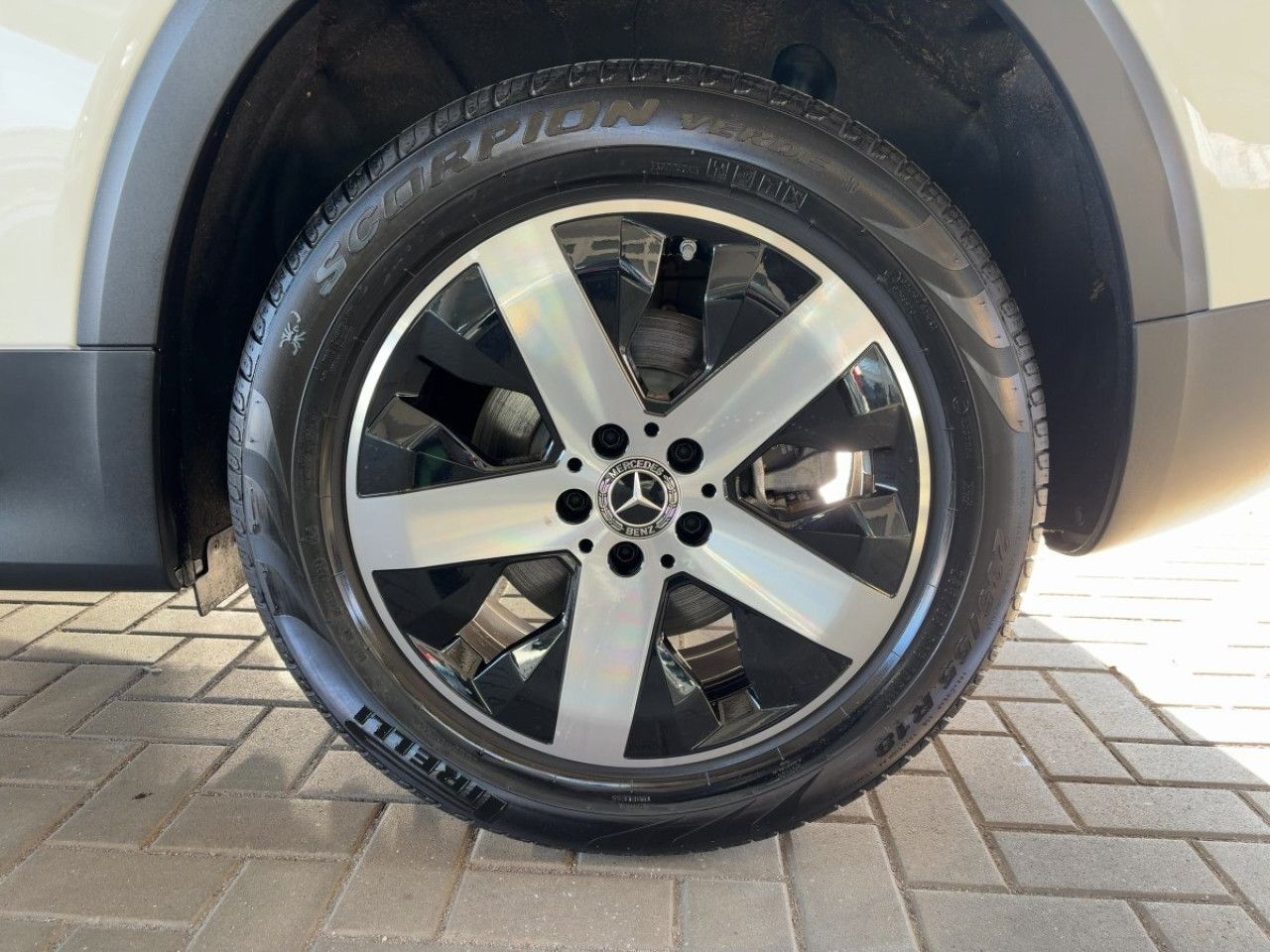 Mercedes-Benz GLB – Bild 16