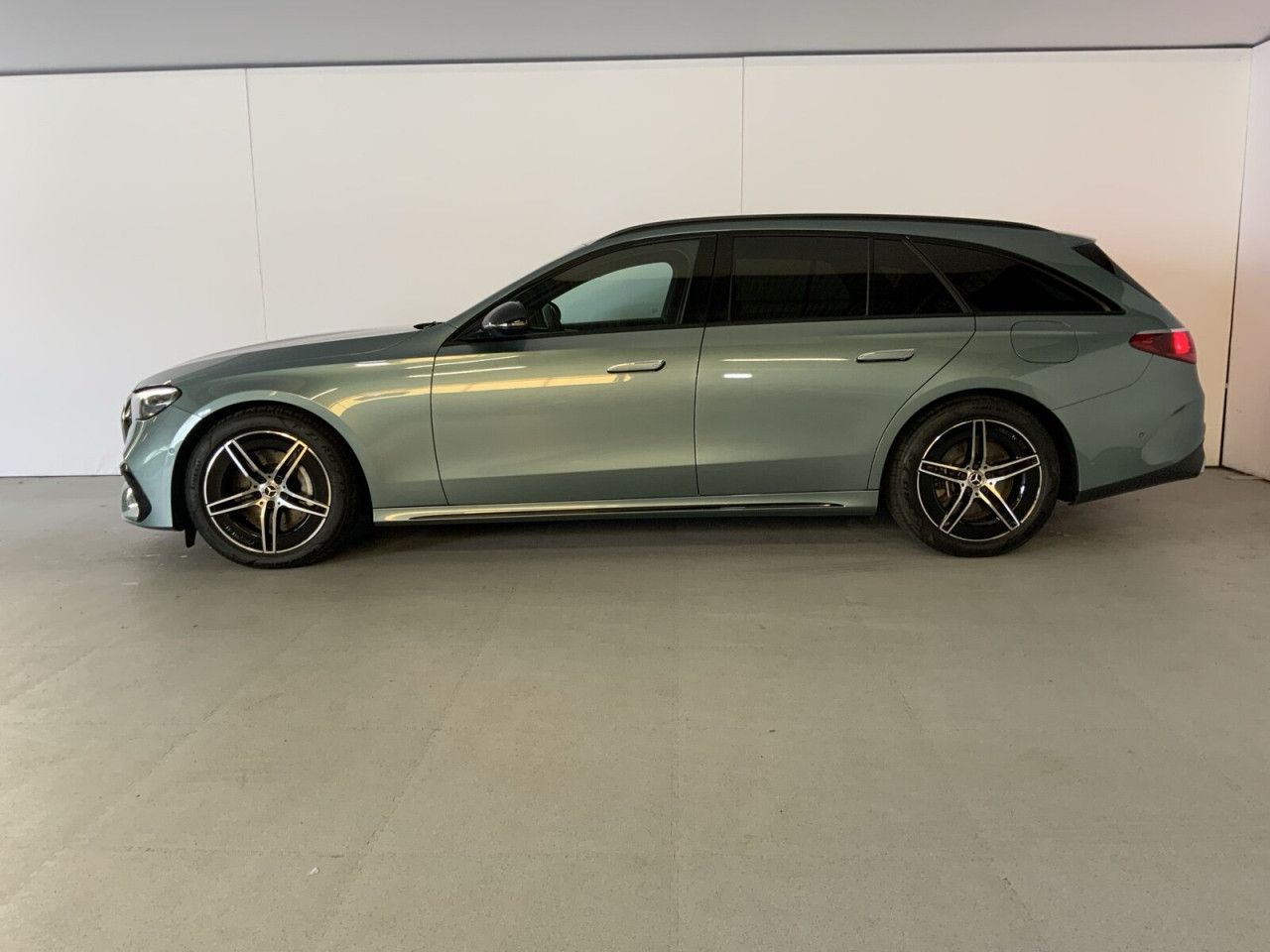 Mercedes-Benz E-Klasse – Bild 3