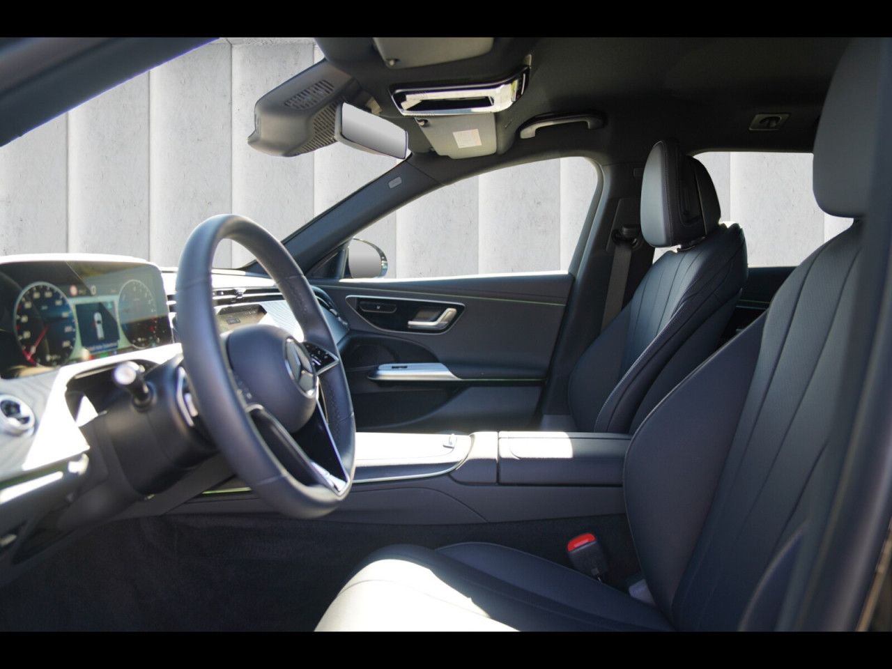 Mercedes-Benz E-Klasse – Bild 17