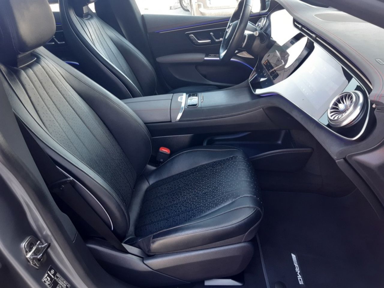 Photo du v&eacute;hicule 17 / 18