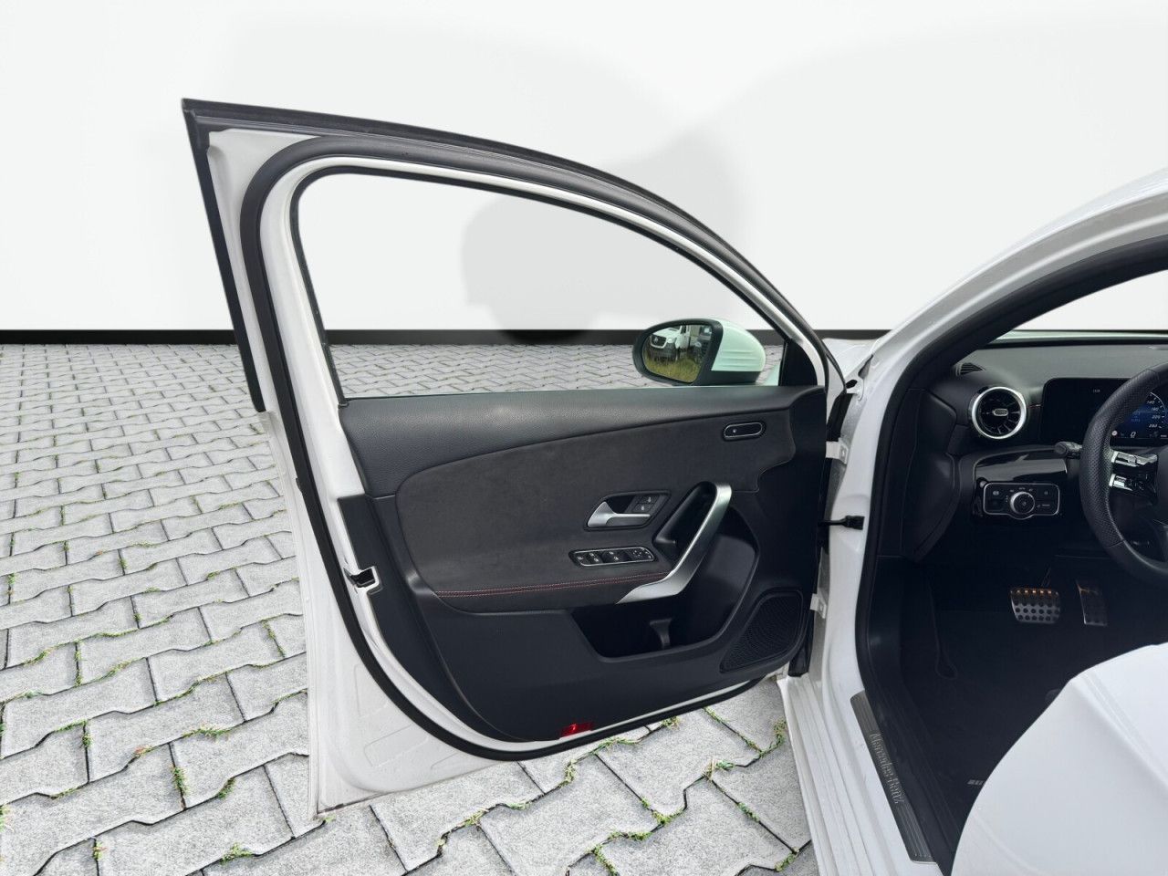 Zdjęcie pojazdu 10 / 23