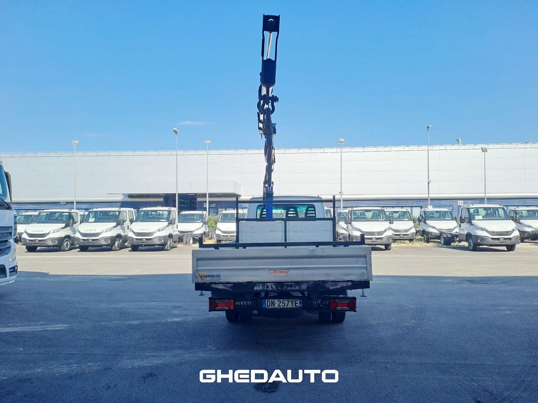 IVECO | 35C15 - CASSONE + GRU