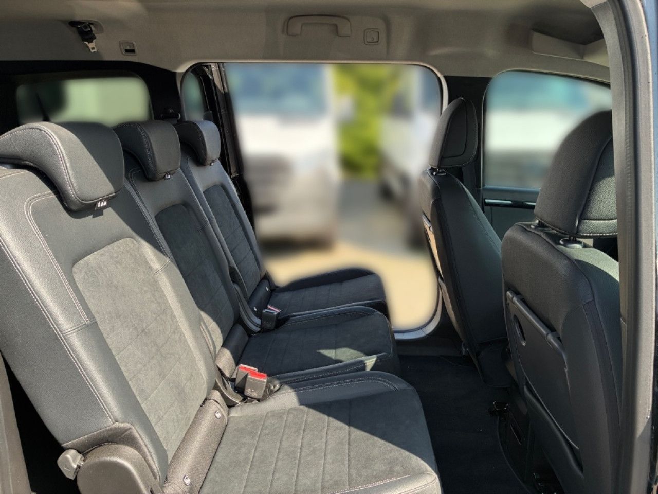 Mercedes-Benz EQT – Bild 8