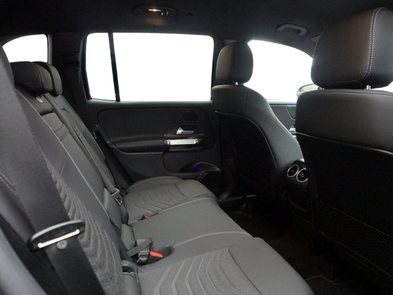 Mercedes-Benz GLB – Bild 6