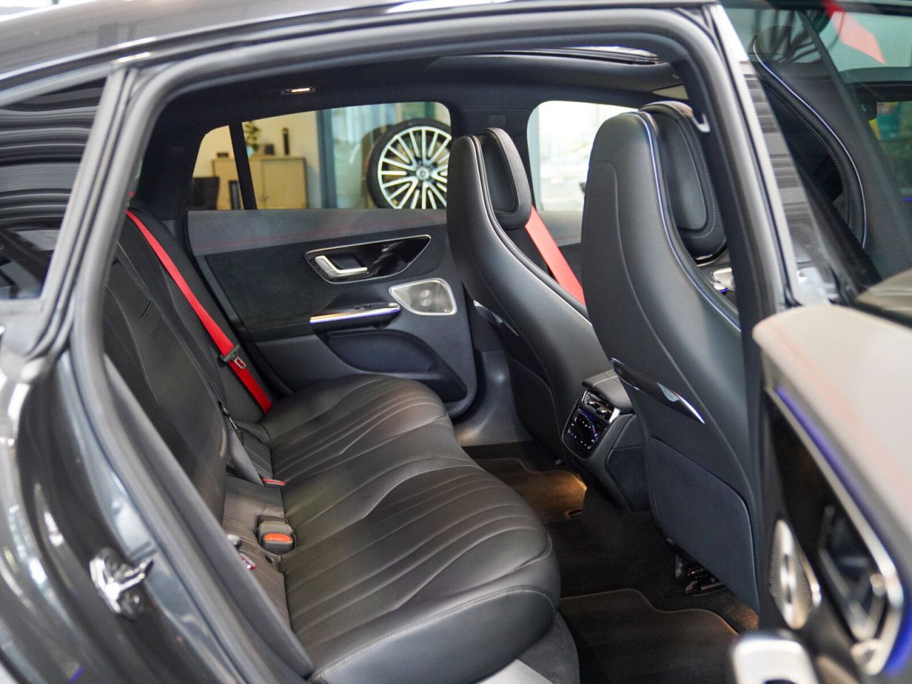 Mercedes-Benz EQE – Bild 15