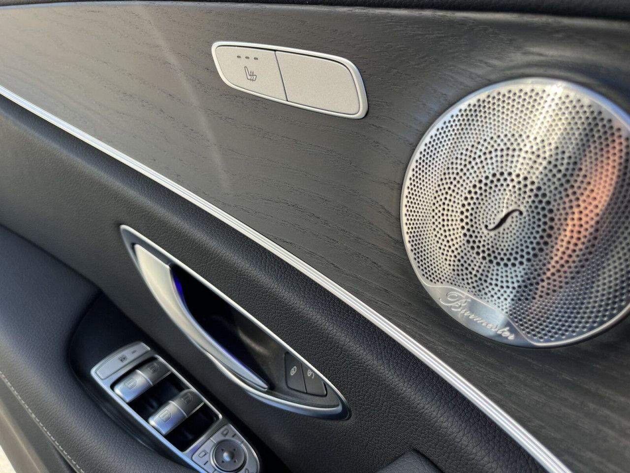 Mercedes-Benz E-Klasse – Bild 17