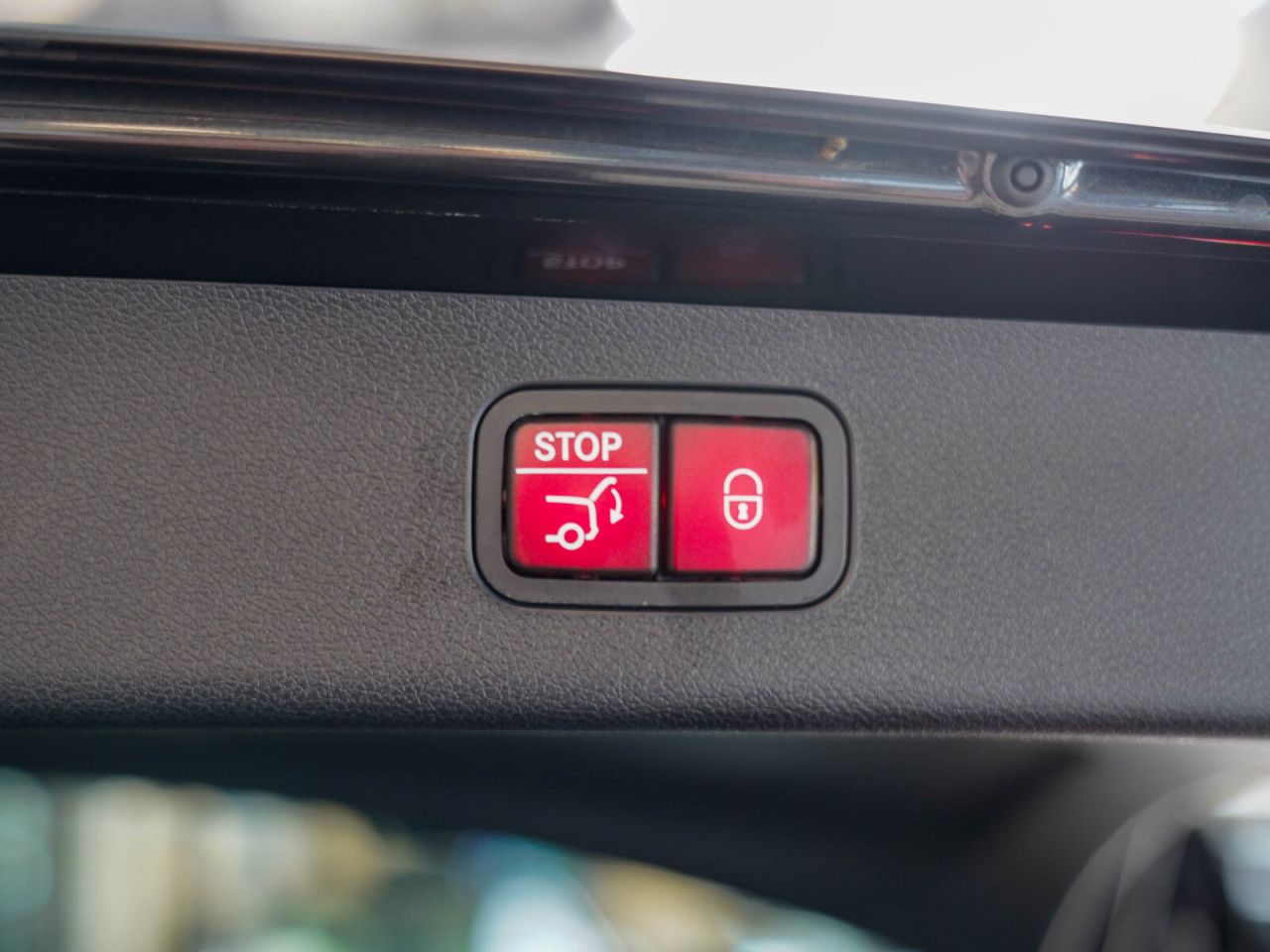 Mercedes-Benz E-Klasse – Bild 12