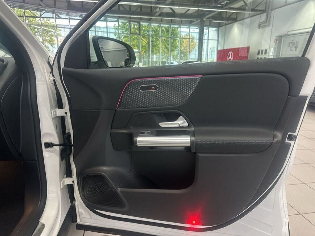 Mercedes-Benz EQA – Bild 21