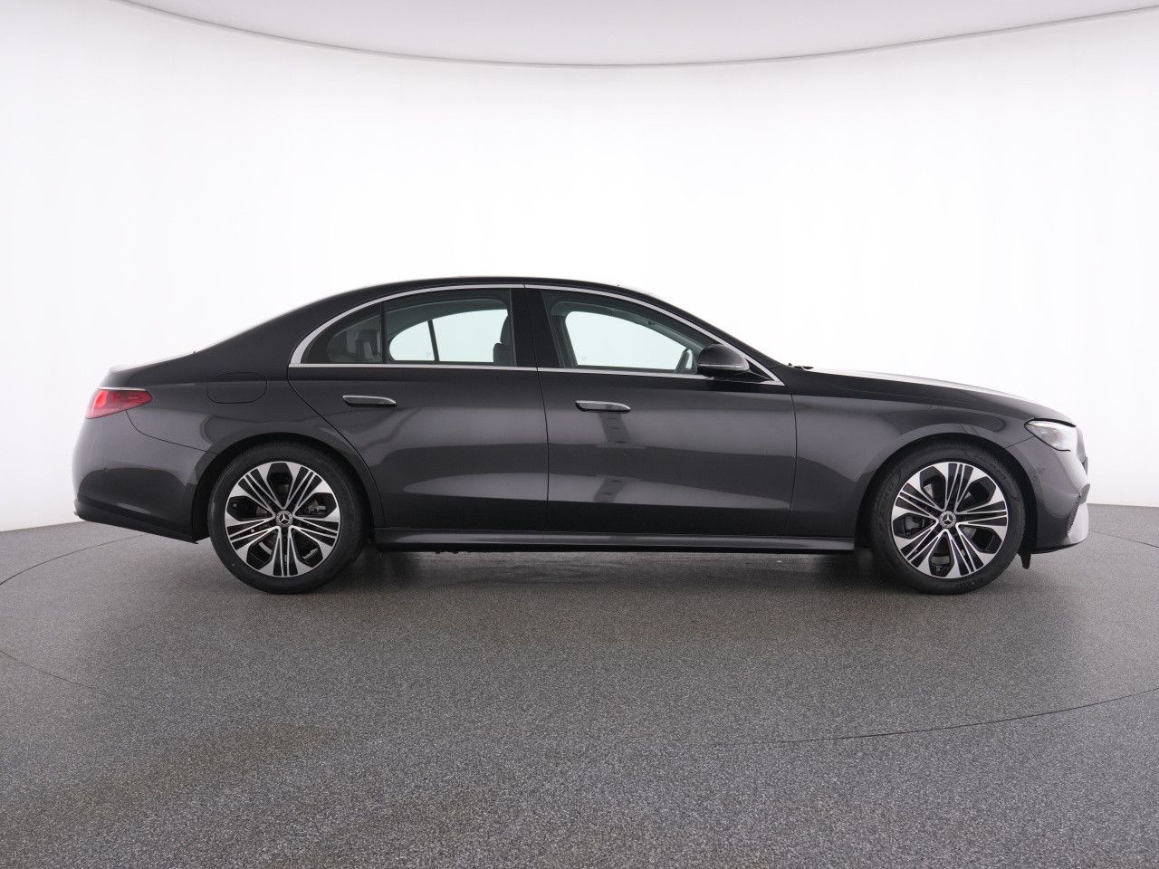 Mercedes-Benz E-Klasse – Bild 11