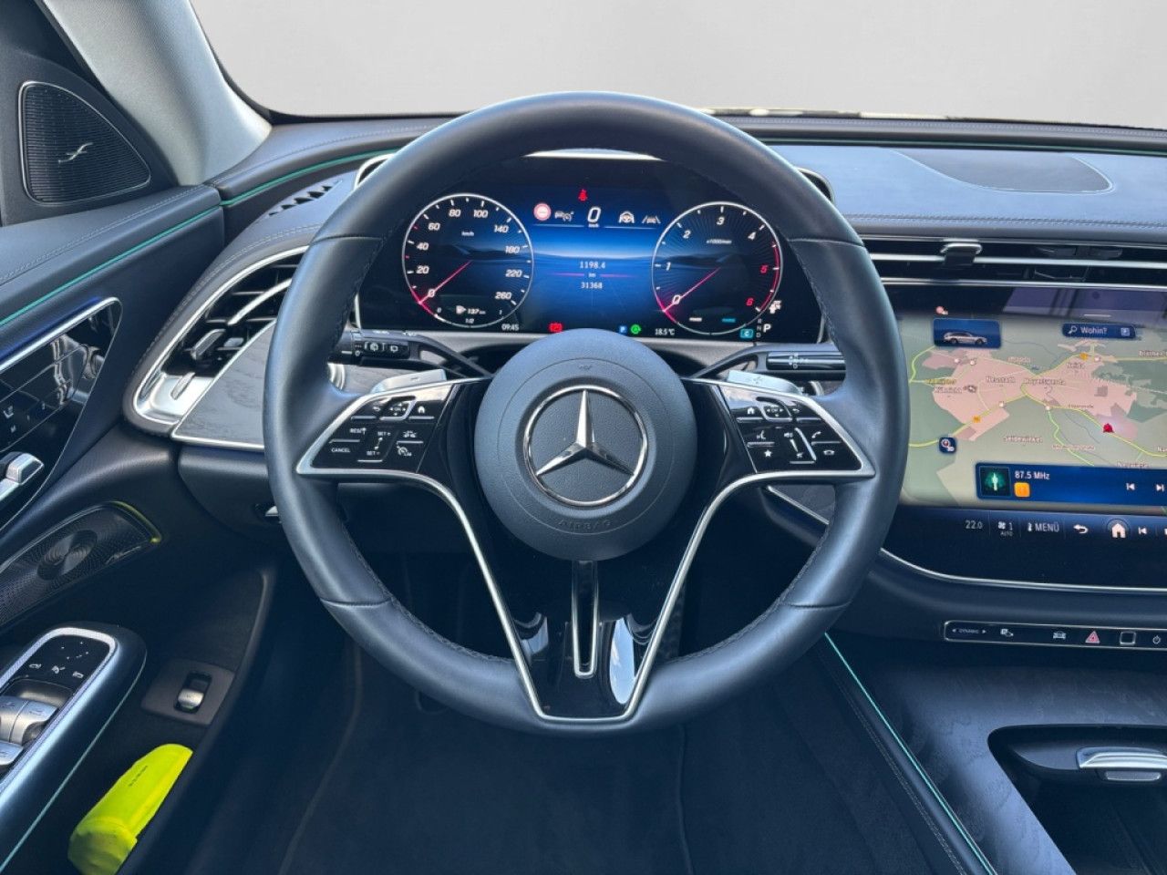 Mercedes-Benz E-Klasse – Bild 8