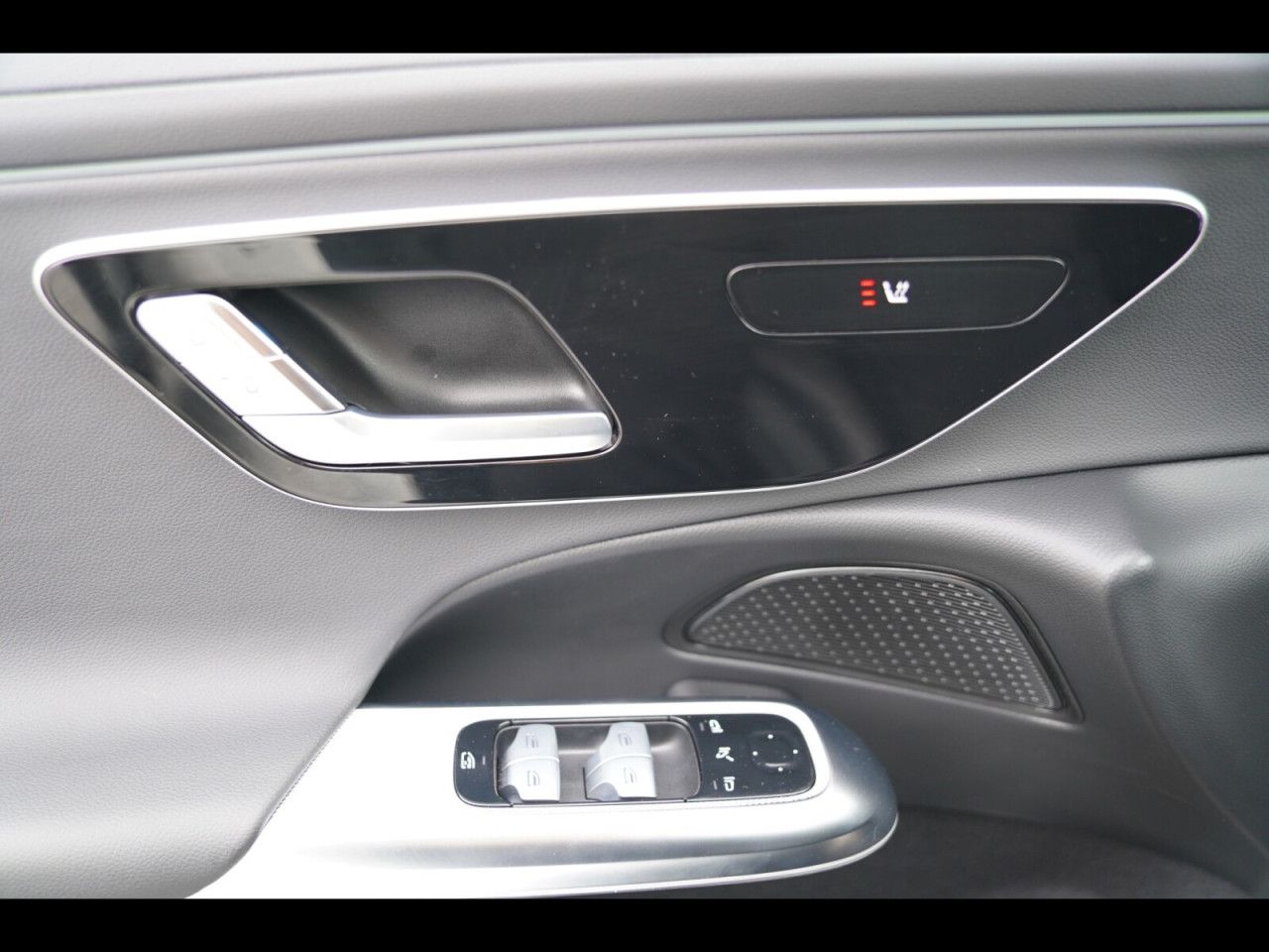 Mercedes-Benz E-Klasse – Bild 17