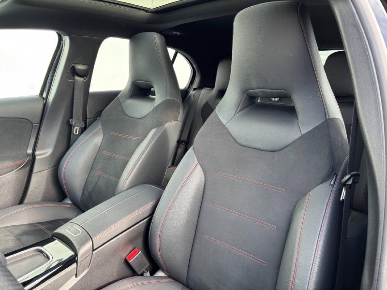 Photo du v&eacute;hicule 11 / 15