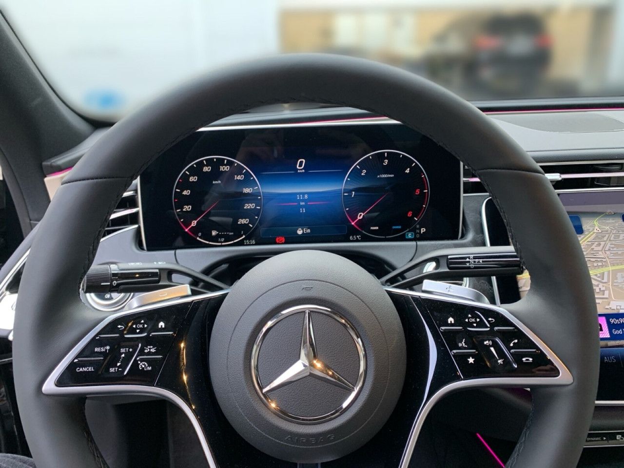 Mercedes-Benz E-Klasse – Bild 8