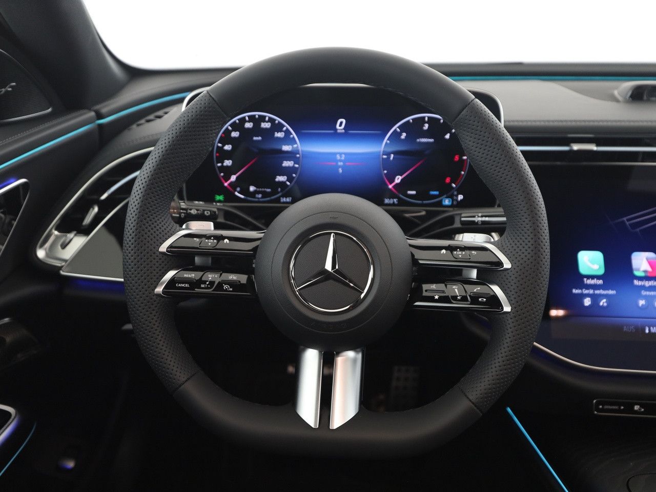 Mercedes-Benz E-Klasse – Bild 11