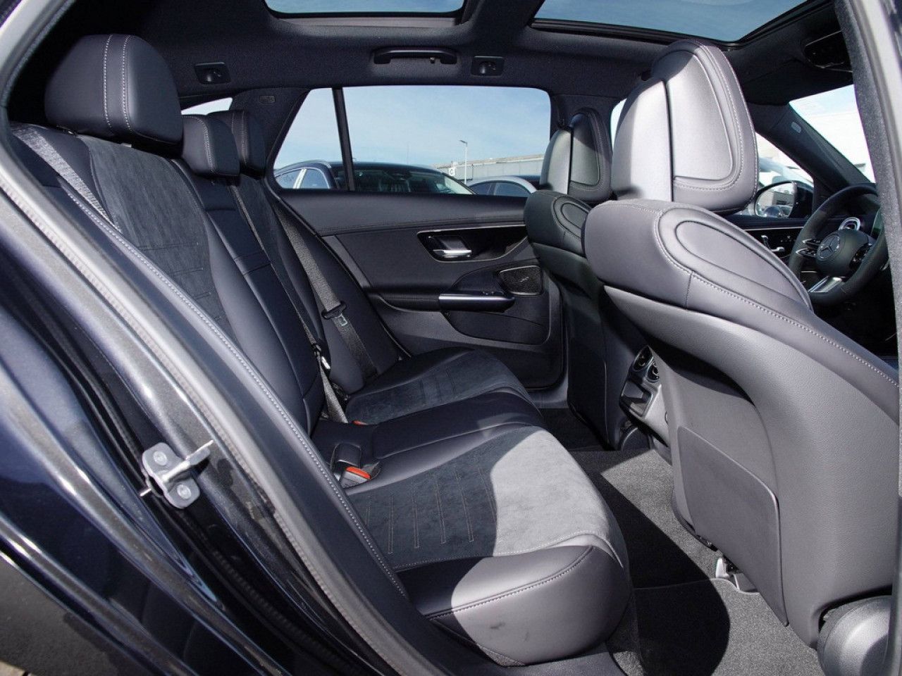 Mercedes-Benz C-Klasse – Bild 4