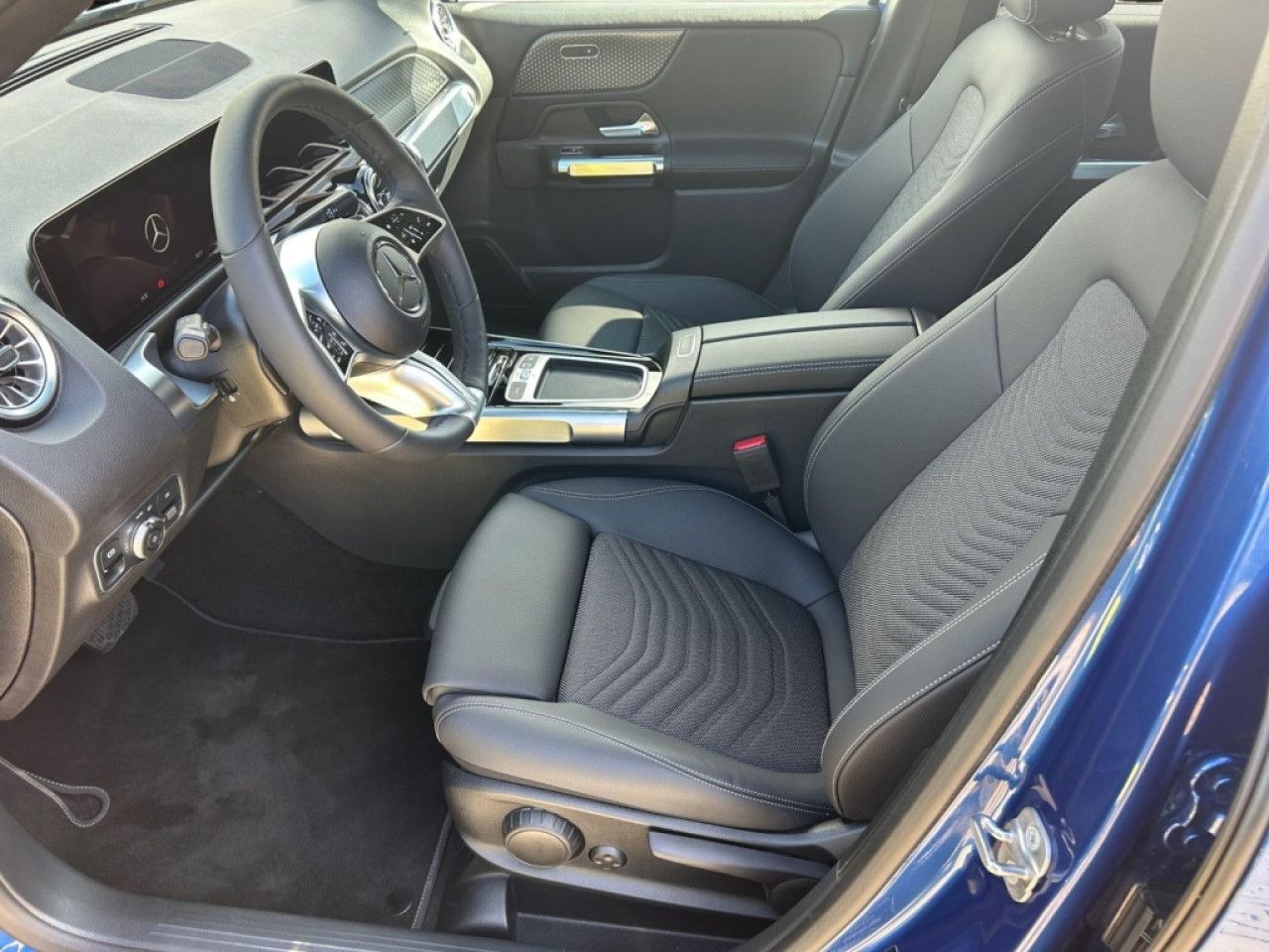 Mercedes-Benz GLB – Bild 8