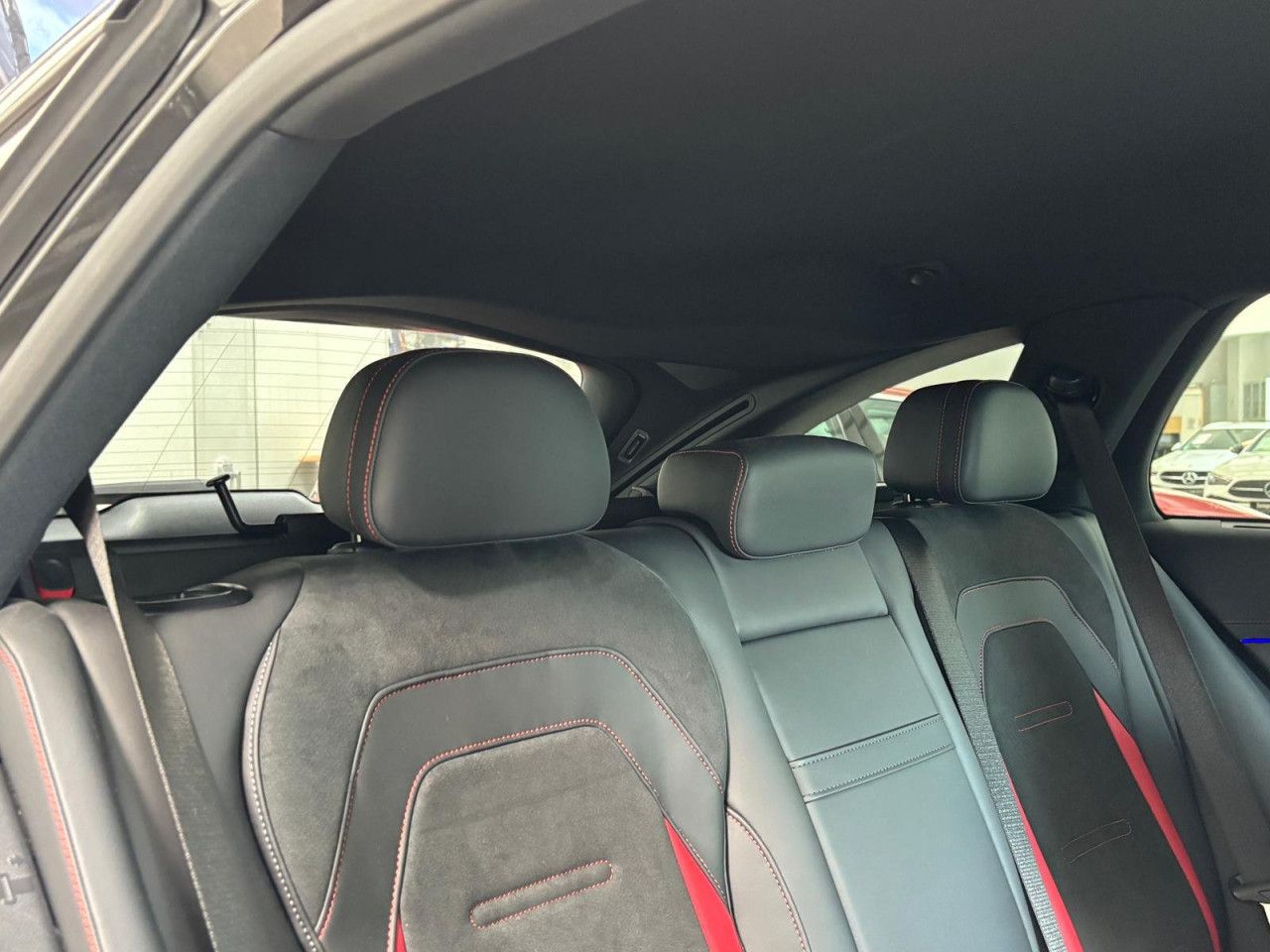 Mercedes-Benz E-Klasse – Bild 25