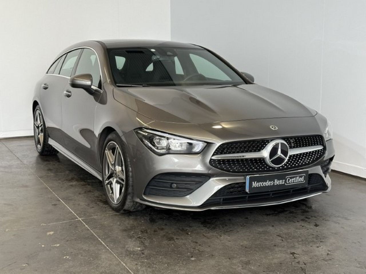 Imagem do ve&iacute;culo 1 / 19