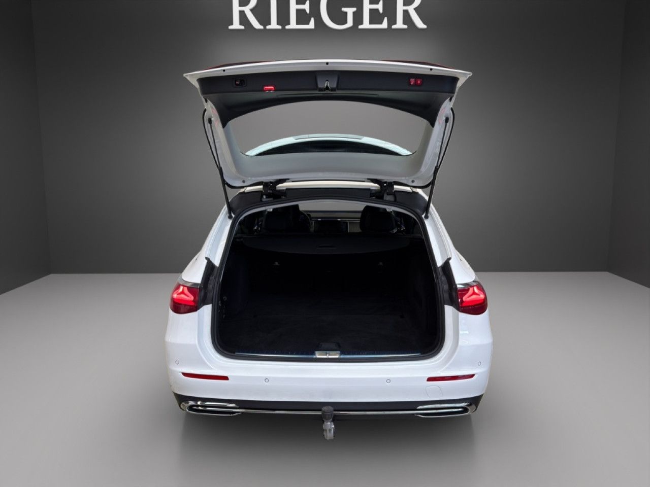 Mercedes-Benz E-Klasse – Bild 12