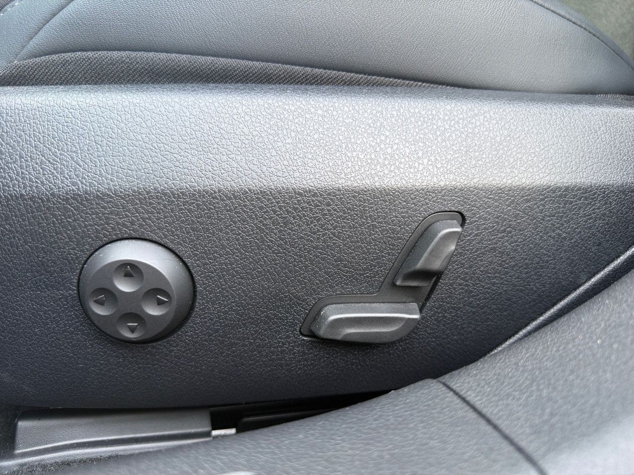 Mercedes-Benz E-Klasse – Bild 21