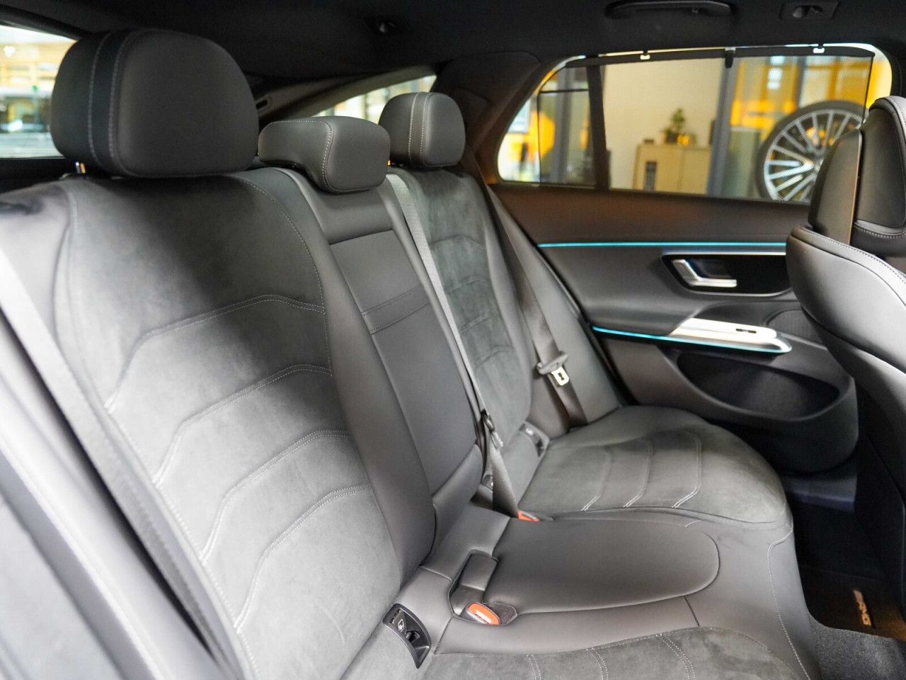Mercedes-Benz E-Klasse – Bild 9
