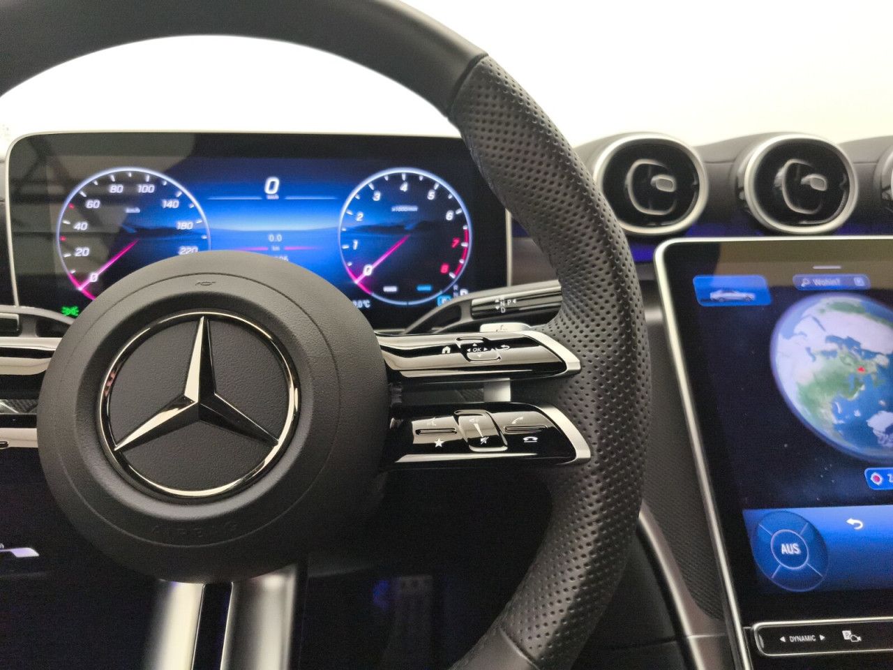 Mercedes-Benz C-Klasse – Bild 17