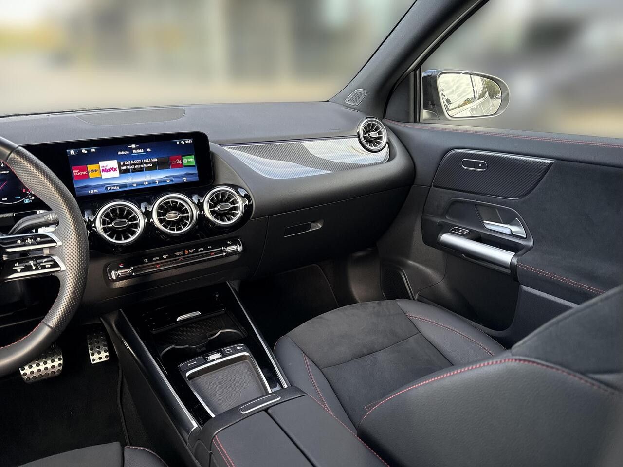 Zdjęcie pojazdu 13 / 20