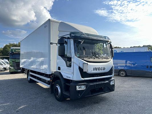 Vehicle image 2 / 14
