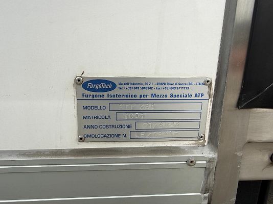 Vehicle image 14 / 19