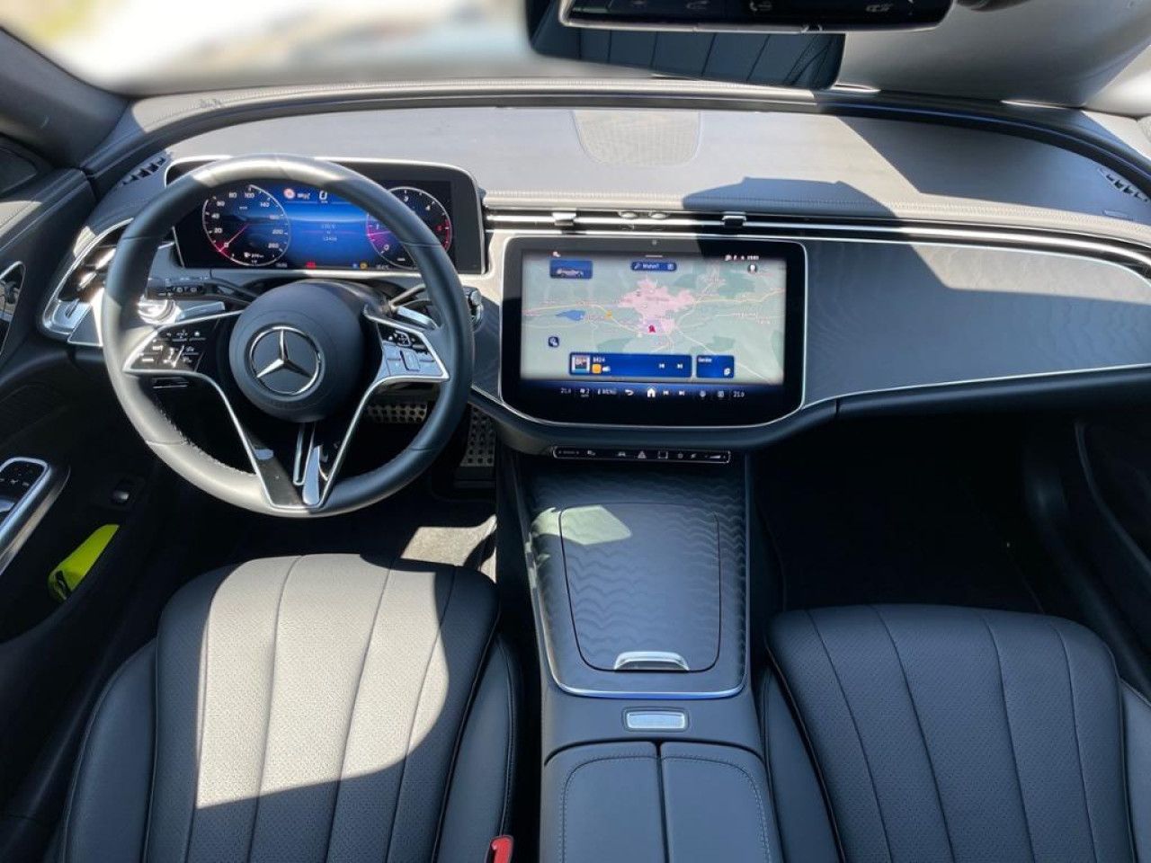 Mercedes-Benz E-Klasse – Bild 11