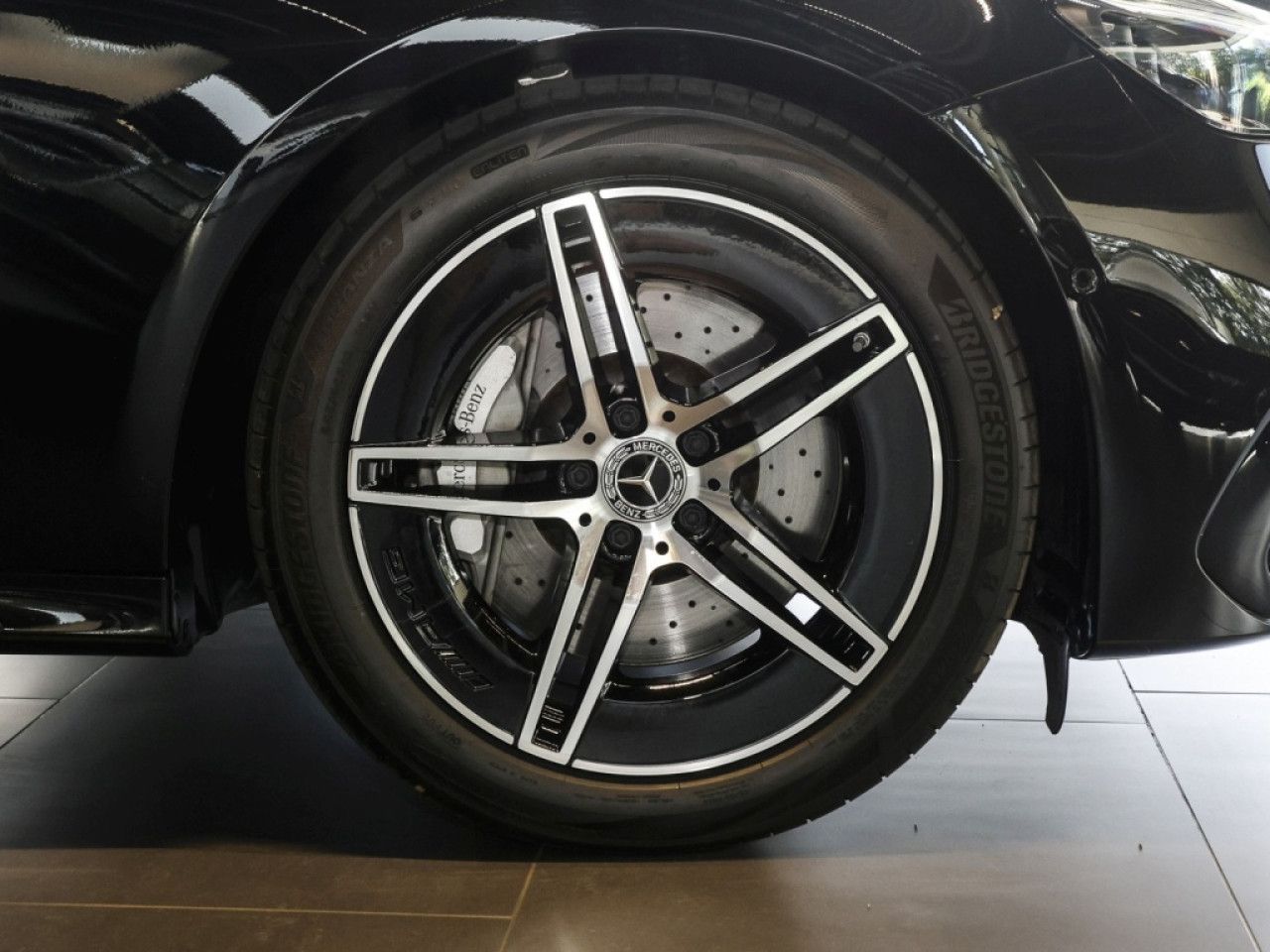 Mercedes-Benz E-Klasse – Bild 5