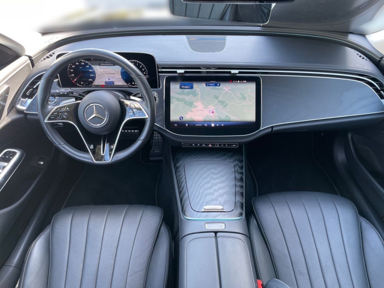 Mercedes-Benz E-Klasse – Bild 11