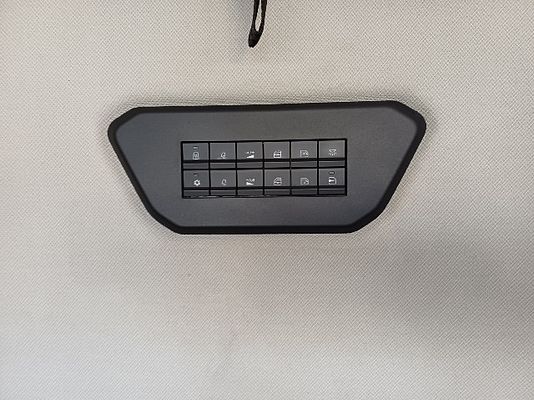 Vehicle image 8 / 13