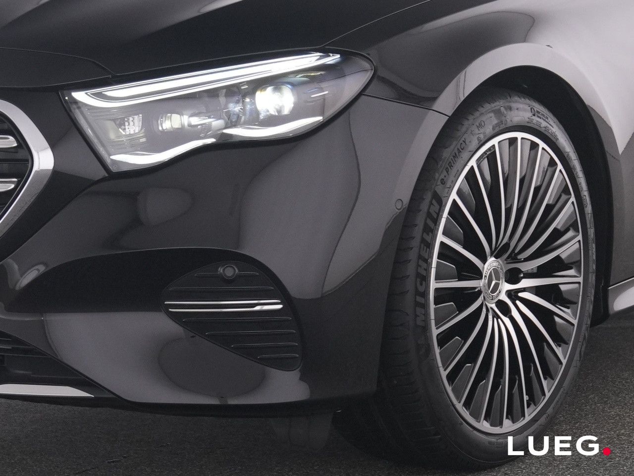 Mercedes-Benz E-Klasse – Bild 8