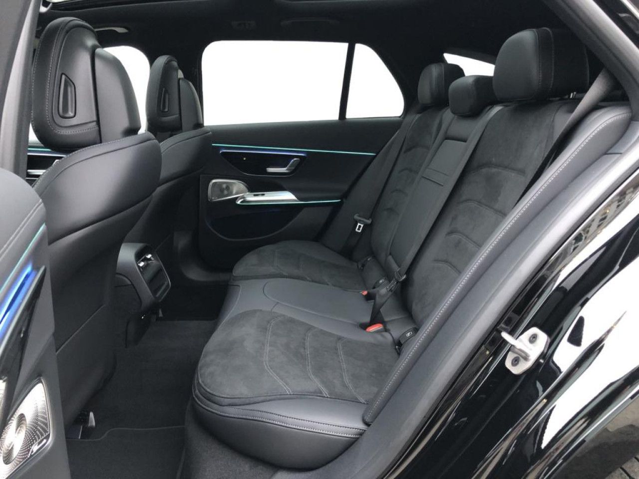 Mercedes-Benz E-Klasse – Bild 7