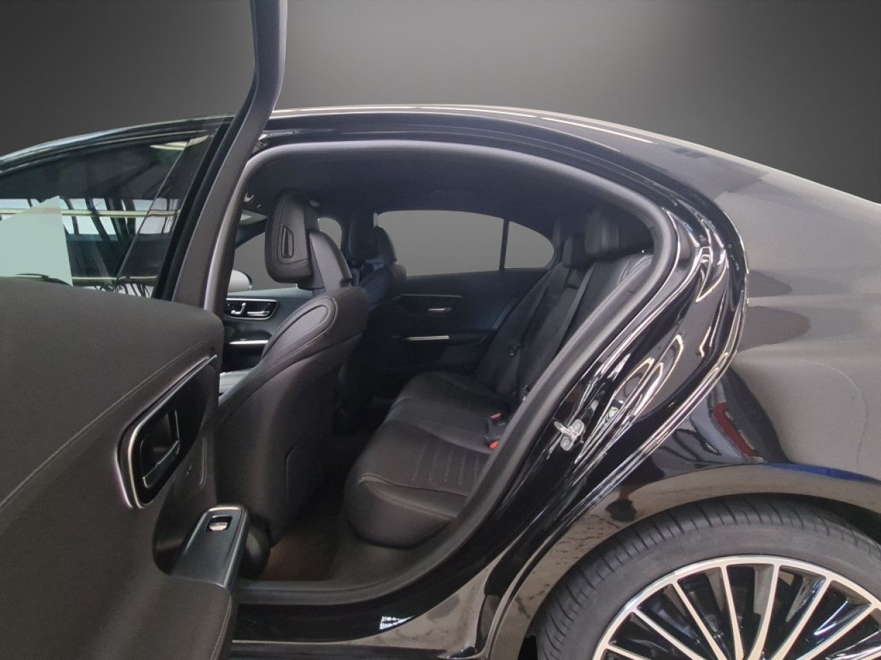 Mercedes-Benz C-Klasse – Bild 8