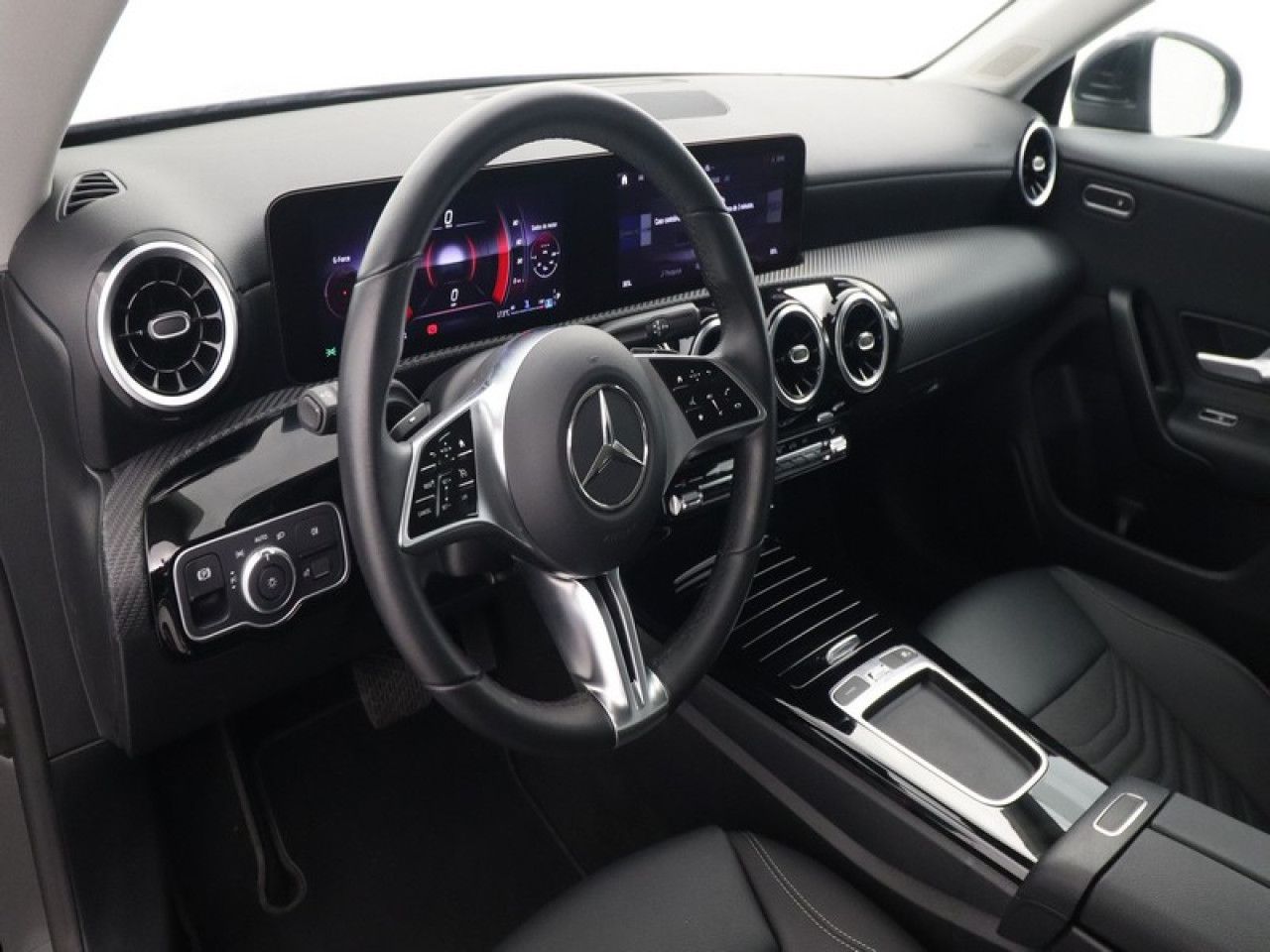 Imagem do veículo 7 / 16