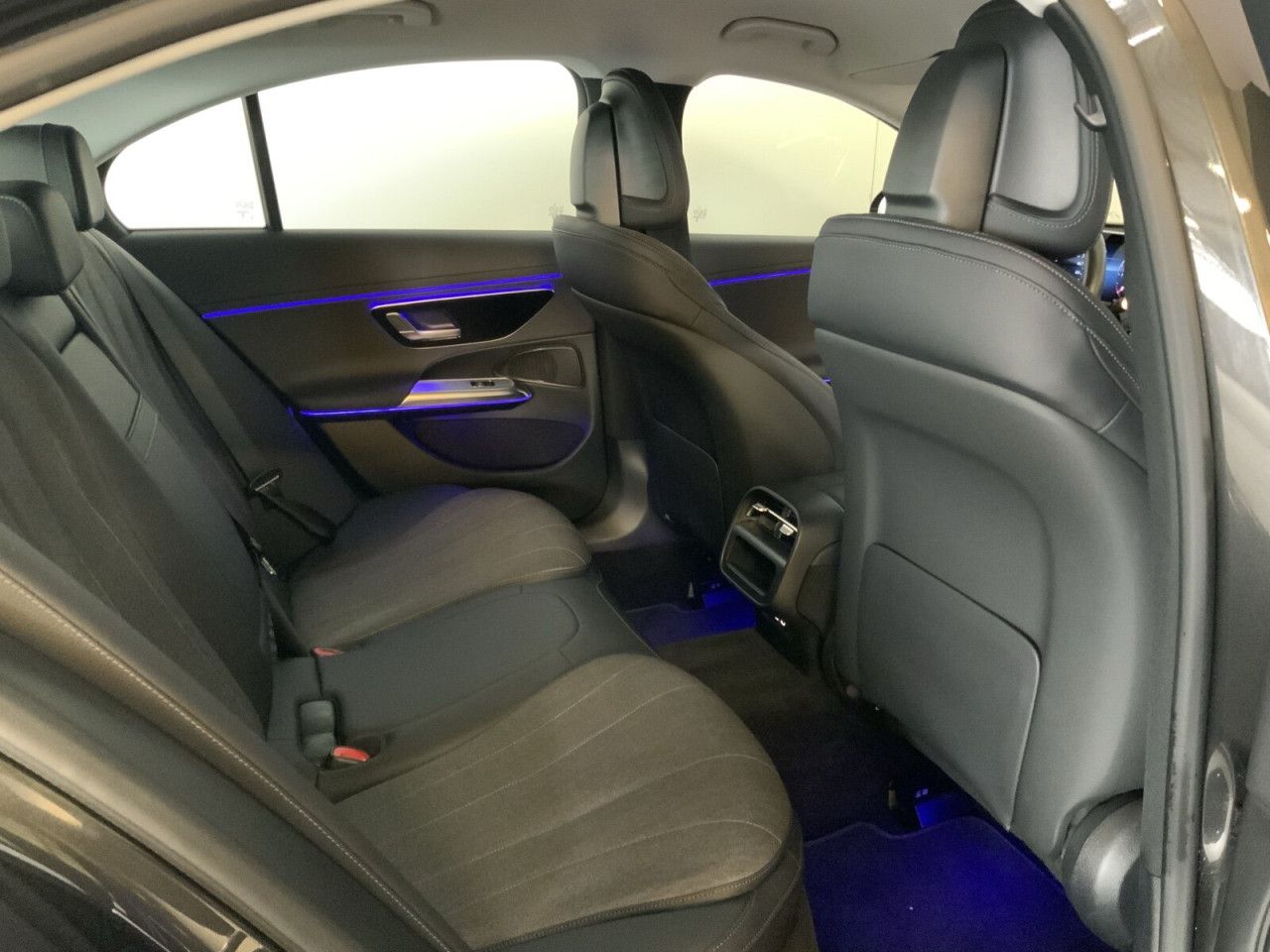 Mercedes-Benz E-Klasse – Bild 16