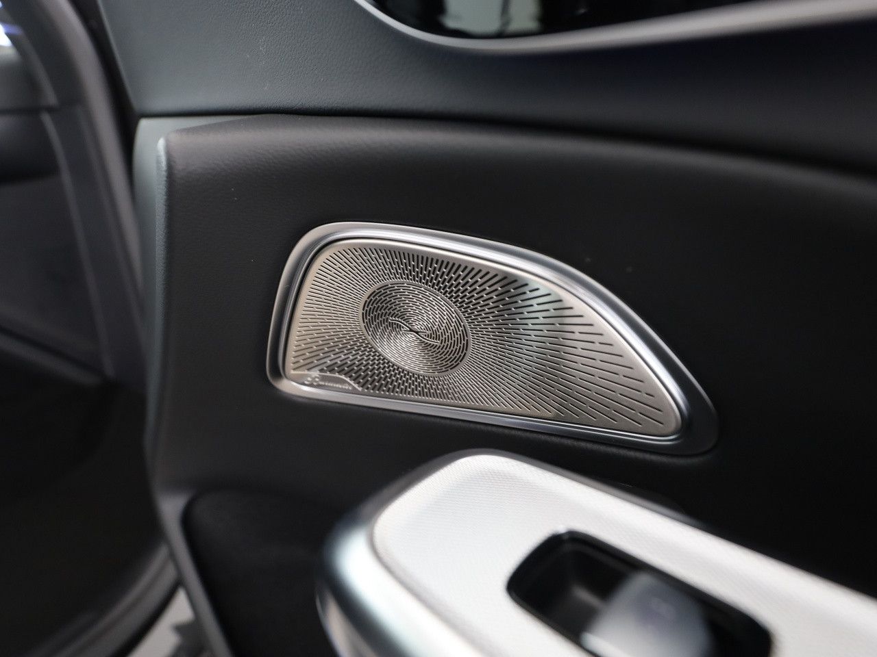 Mercedes-Benz E-Klasse – Bild 19
