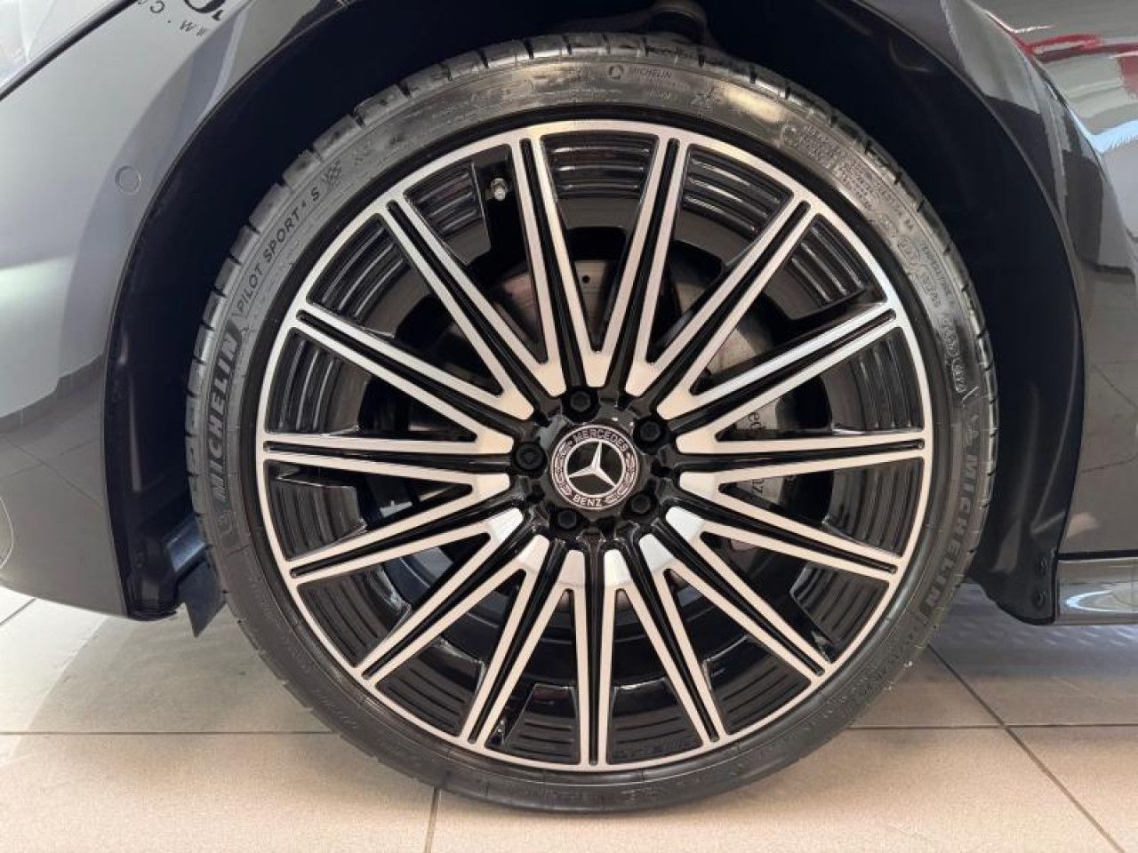 Photo du v&eacute;hicule 9 / 18