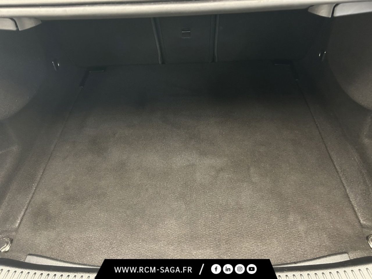 Photo du v&eacute;hicule 10 / 18