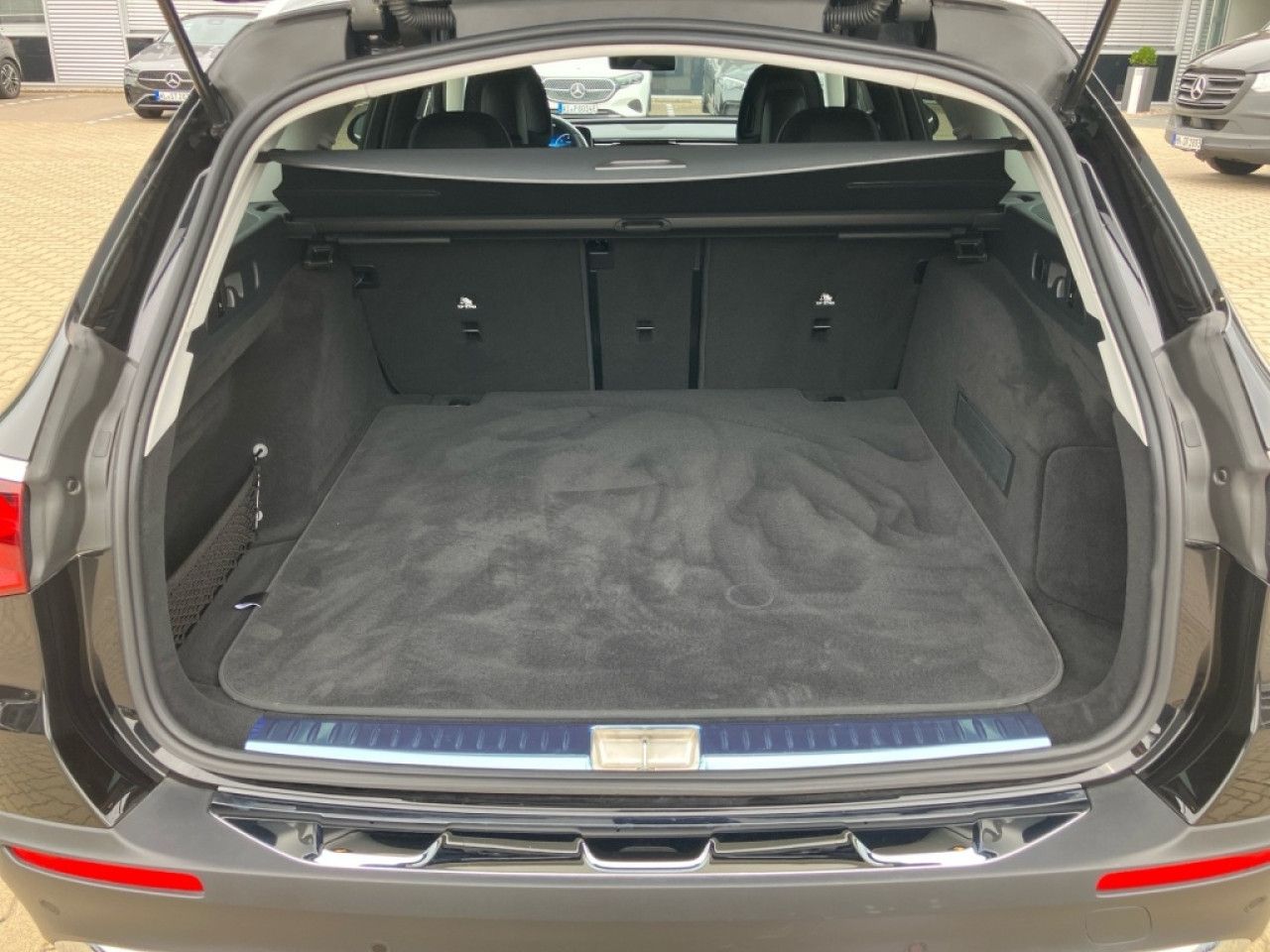 Mercedes-Benz E-Klasse – Bild 10