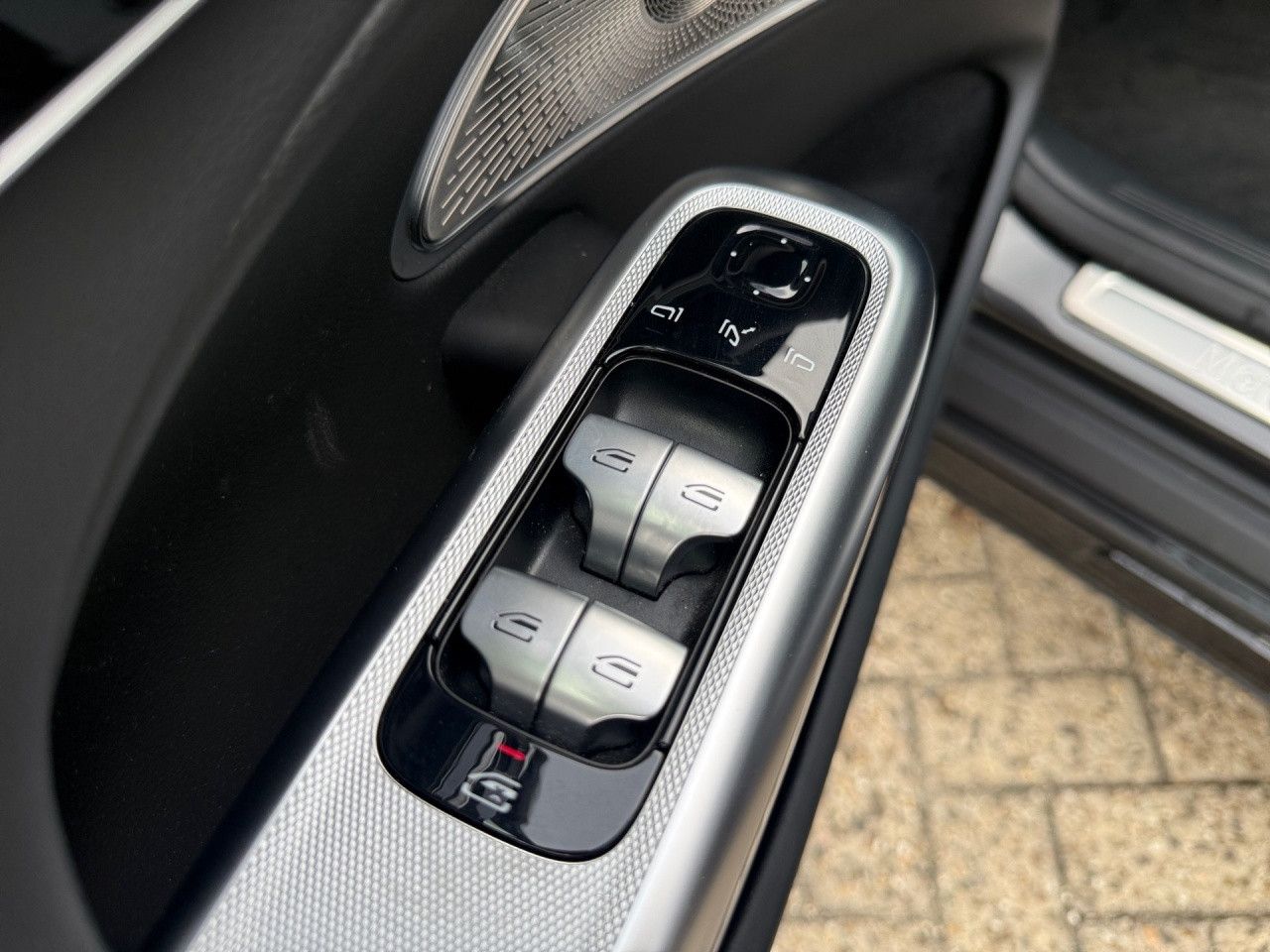 Mercedes-Benz E-Klasse – Bild 13