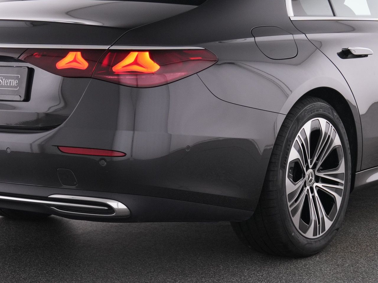 Mercedes-Benz E-Klasse – Bild 9