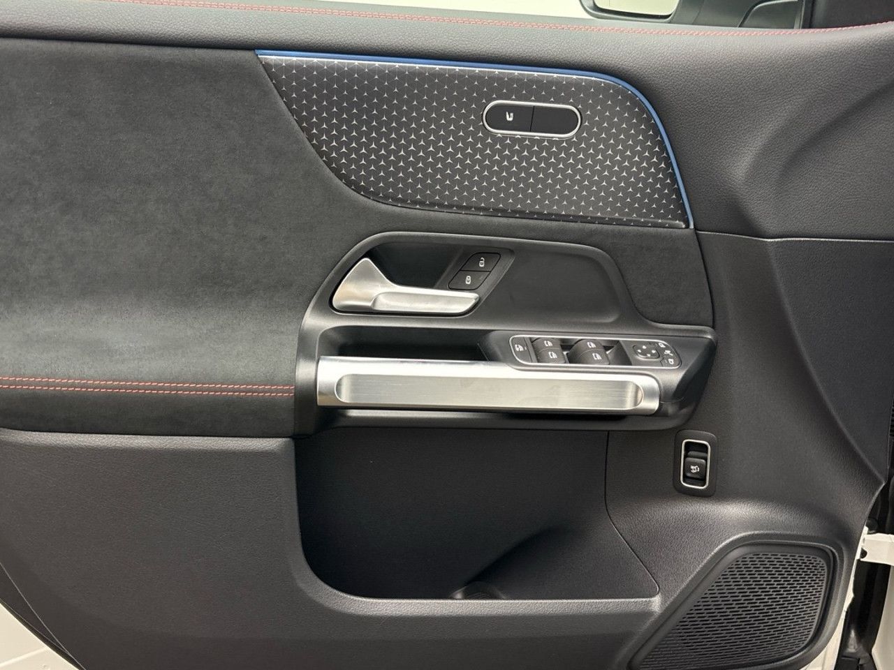 Mercedes-Benz EQB – Bild 15