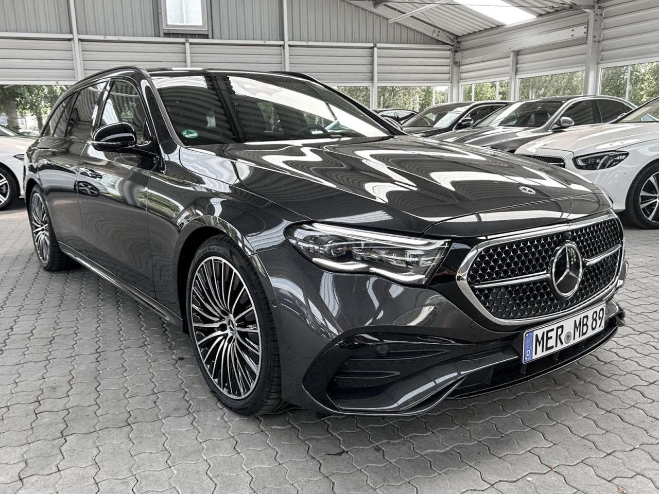 Mercedes-Benz E-Klasse – Bild 2