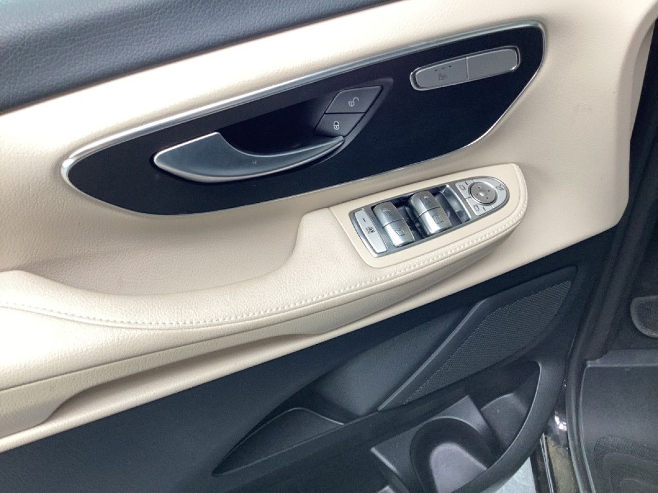 Mercedes-Benz Marco Polo – Bild 11