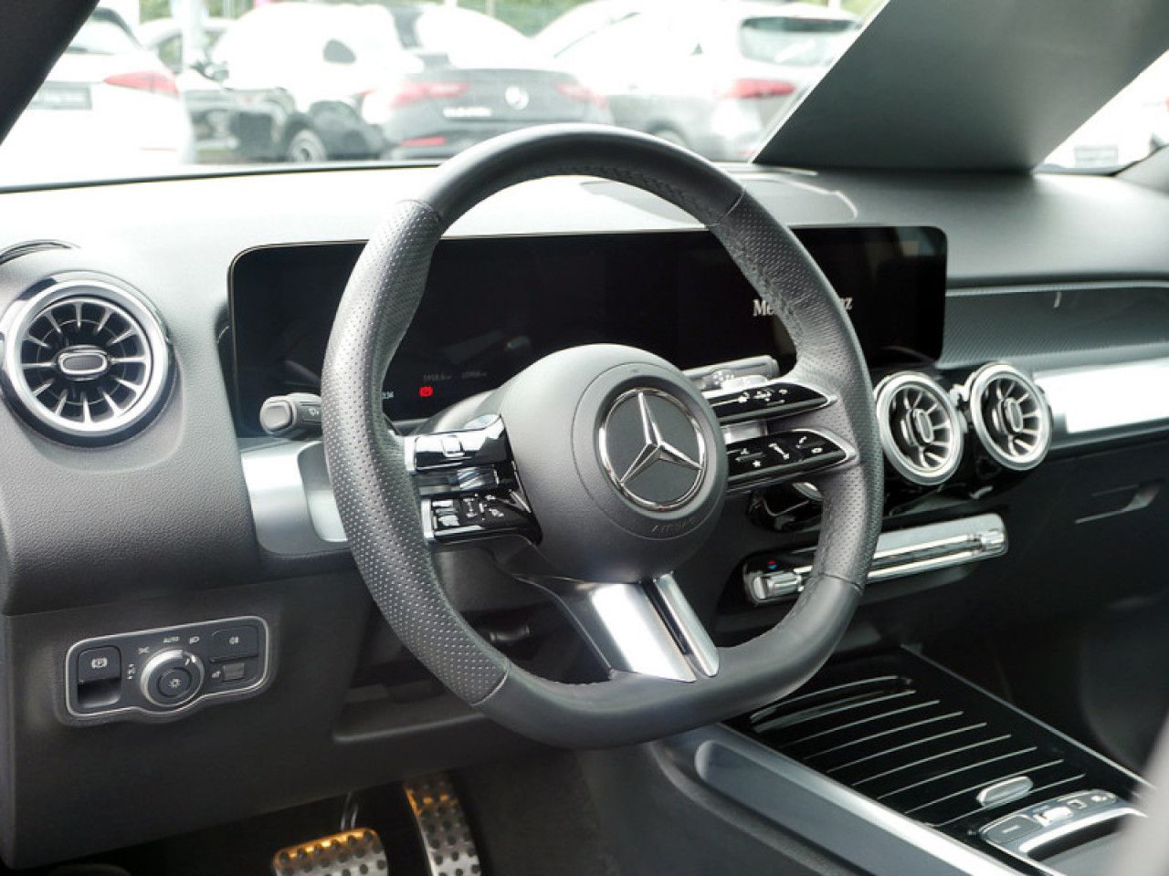 Mercedes-Benz GLB – Bild 9