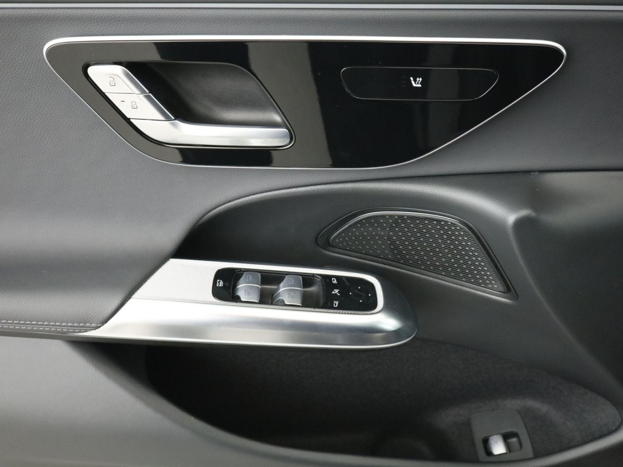 Mercedes-Benz E-Klasse – Bild 20