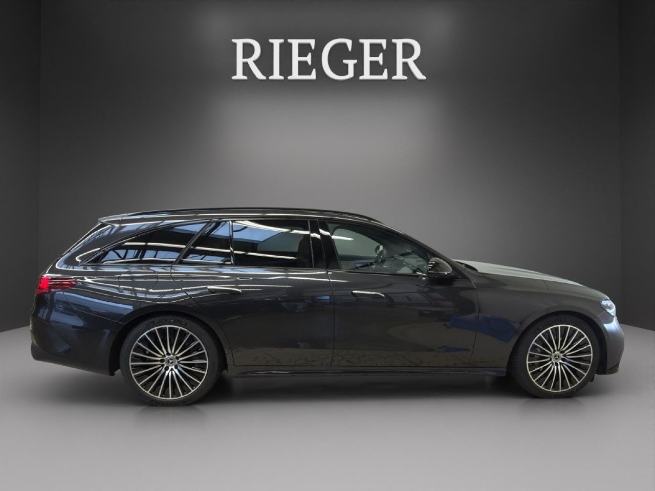 Mercedes-Benz E-Klasse – Bild 14